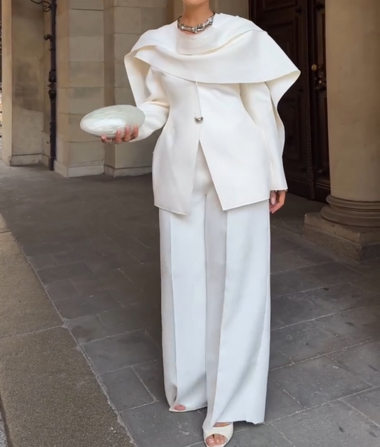 Elegant two-piece suit with shawl