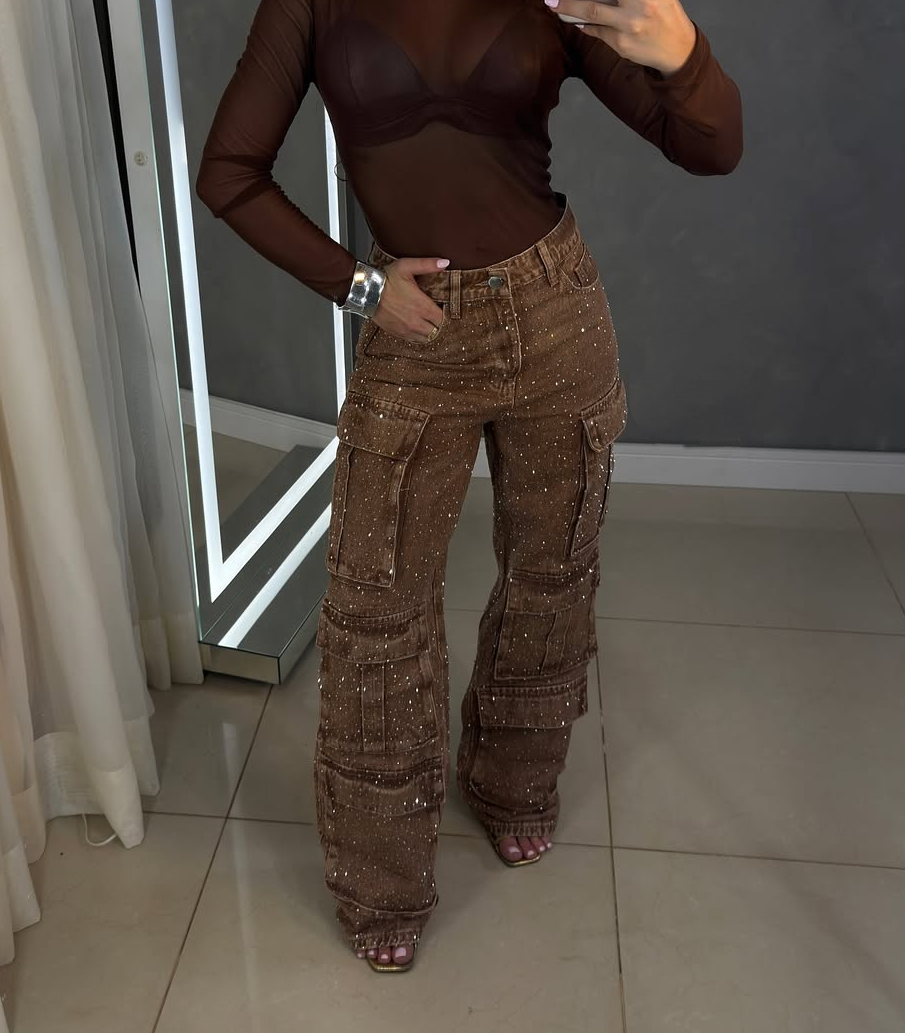 Rhinestone-studded casual jeans